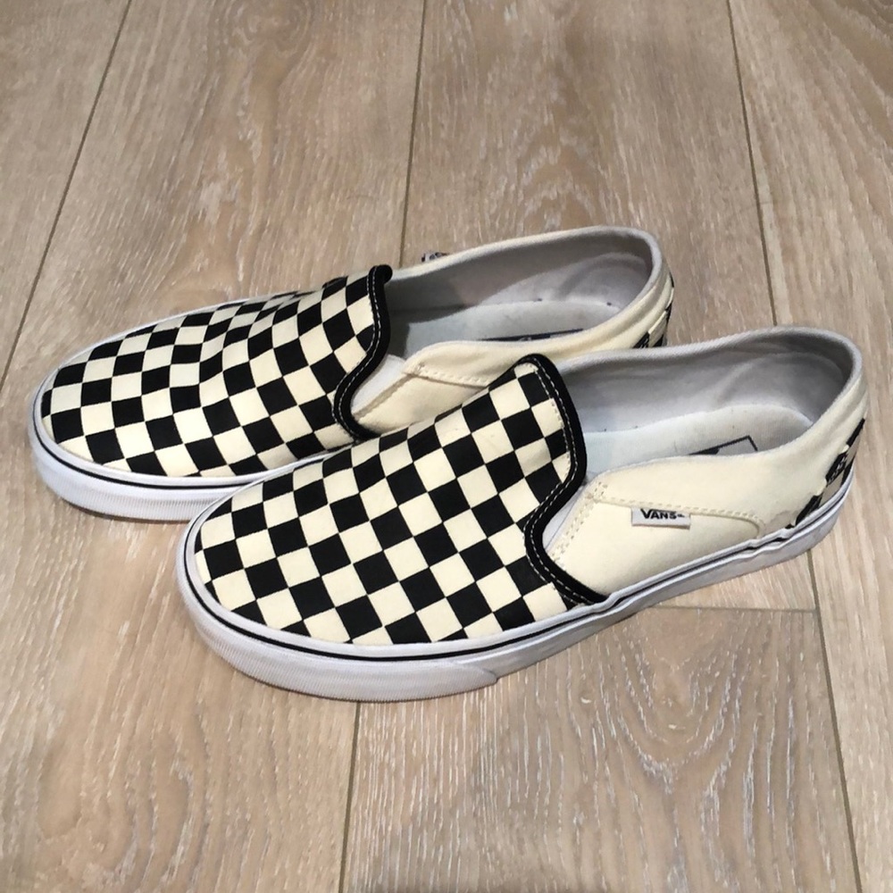Vans slip on checkered women’s size 8